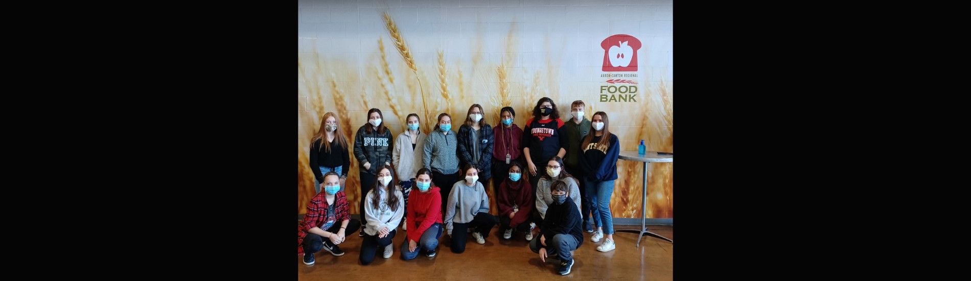 Windham JH and HS students volunteering at the Akron Regional Foodbank